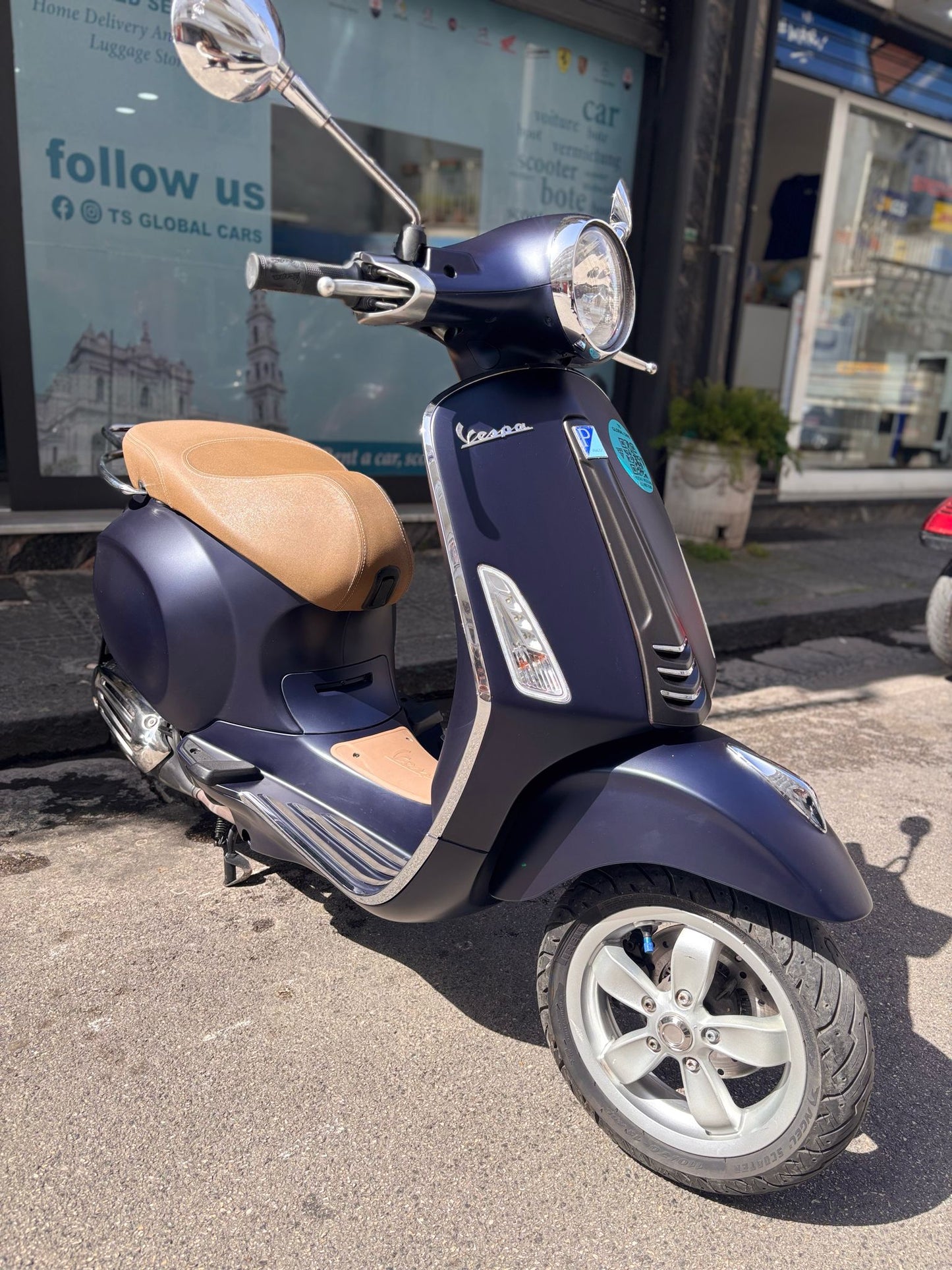 VESPA PRIMAVERA OPAQUE