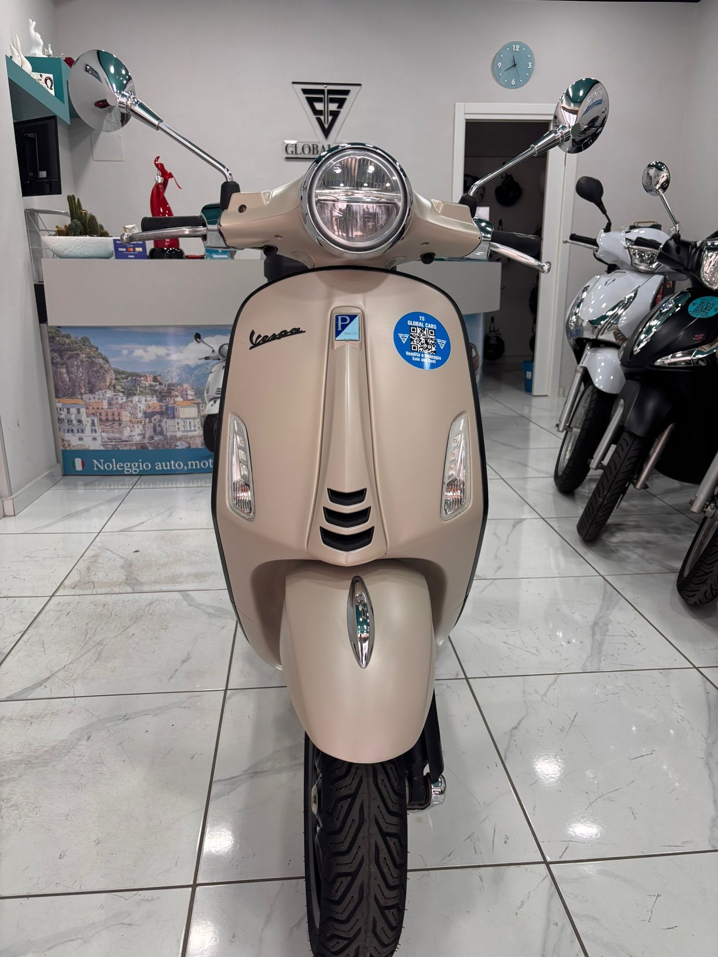 VESPA PRIMAVERA color SAFARI