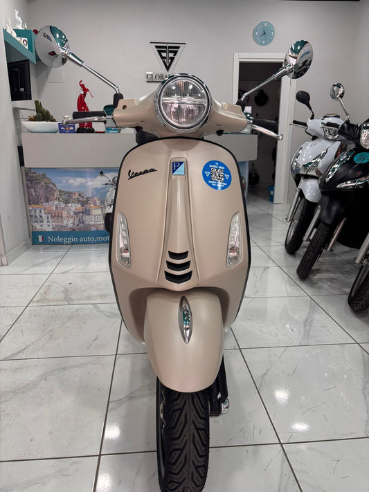 VESPA PRIMAVERA color SAFARI
