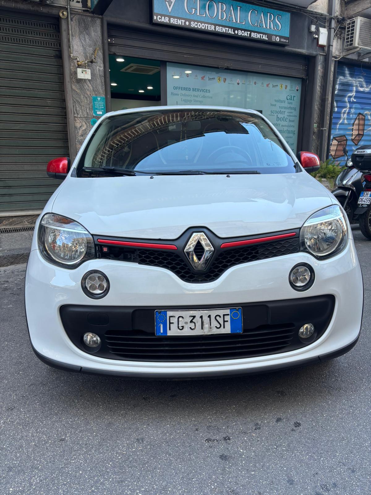 RENAULT TWINGO