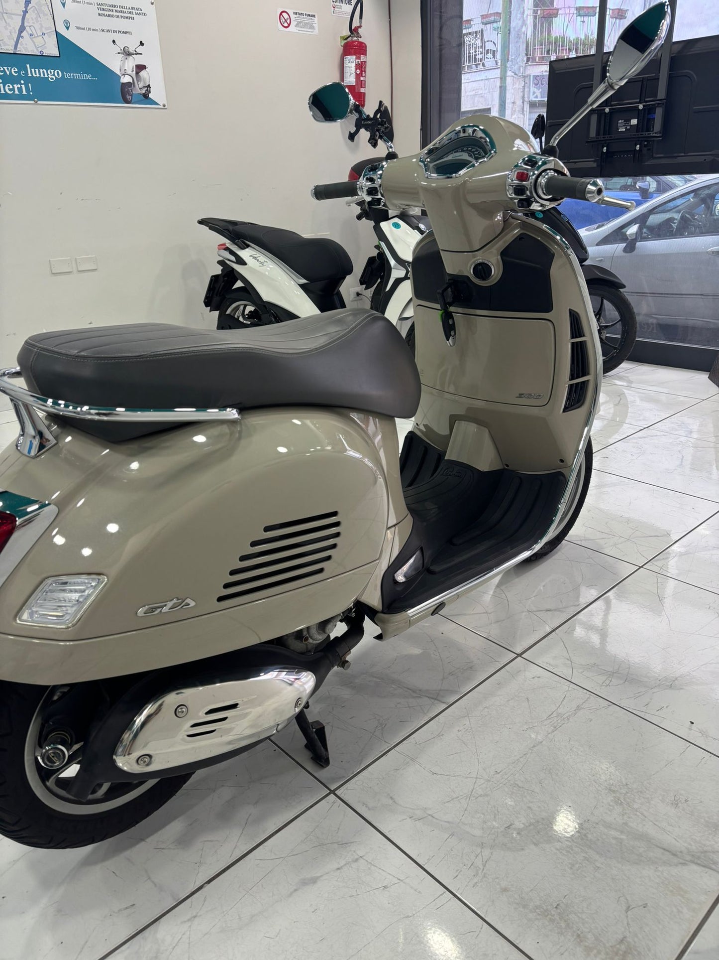 VESPA GTS 300