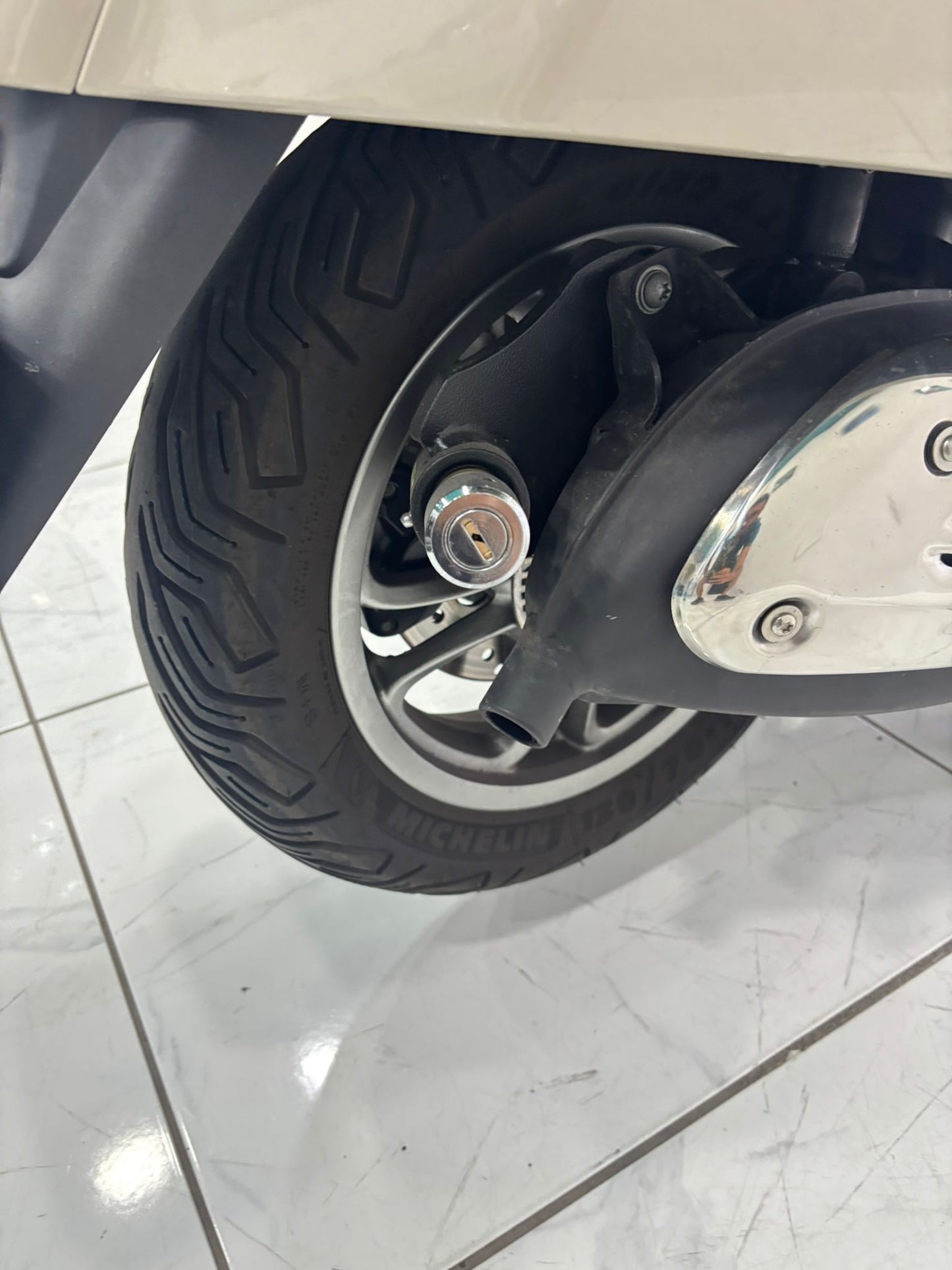 VESPA GTS 300